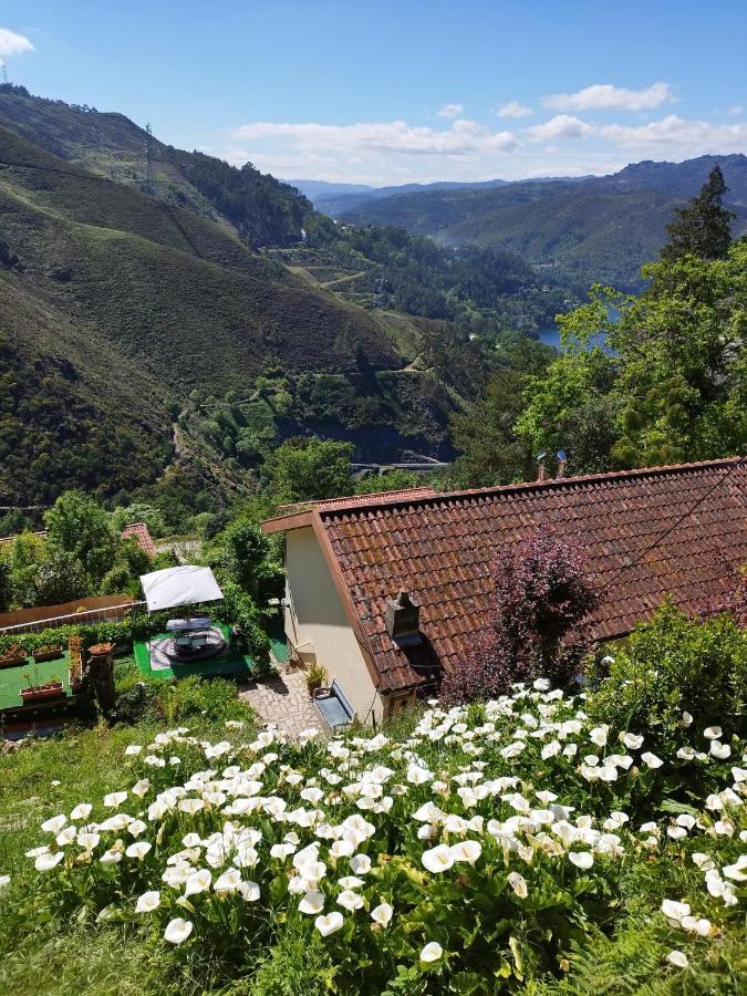 Monteiro'S Geres Countryhouse Ferral Buitenkant foto