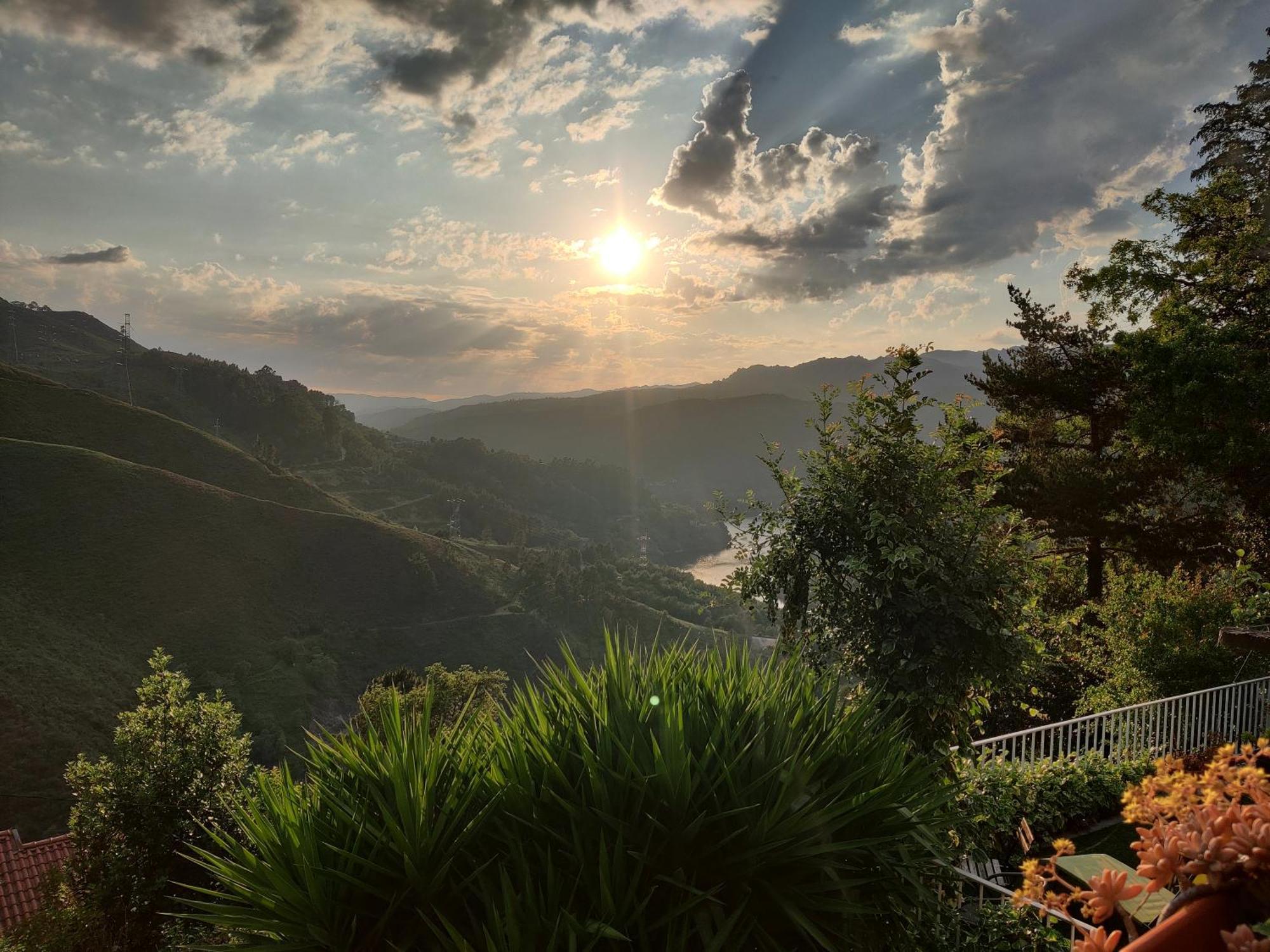 Monteiro'S Geres Countryhouse Ferral Buitenkant foto